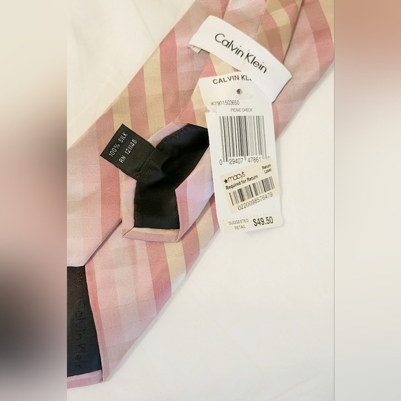 Calvin Klein Men's 100% Silk Neck Tie Brand New with Tags - Picture 5 of 7